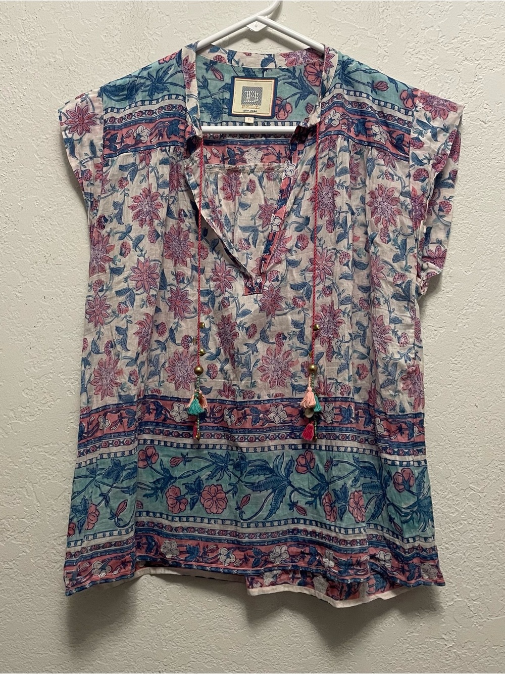 BELL by Alicia Bell Women’s Size XL Boho Peasant Blouse Floral Heart Tassel